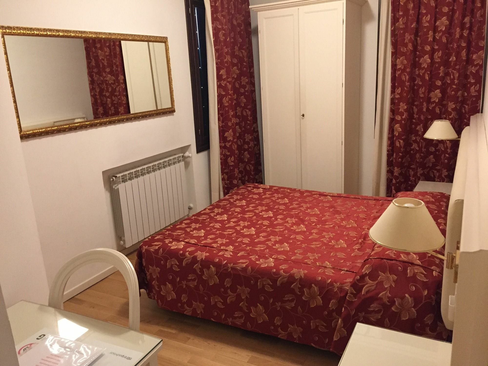 Albergo Ai Tolentini Venise Extérieur photo